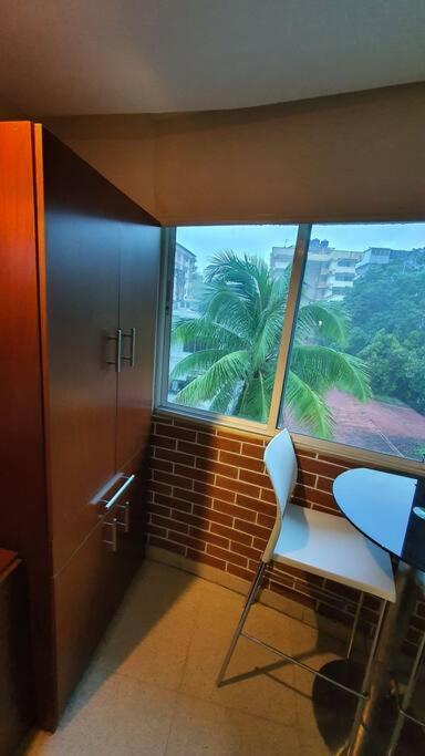 Apartamento R.1101 Lindo Estudio Ejecutivo, Privado Y Centrico. *
